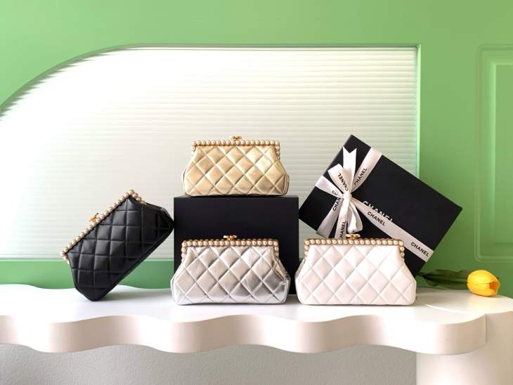 Picture of Chanel Handbags _SKUfw239867695fw